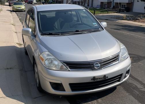 2011 Nissan Versa 1.8 S