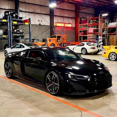 Black 2020 Audi R8 5.2 V10 performance
