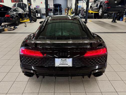 Black 2020 Audi R8 5.2 V10 performance