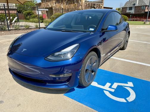 2023 Tesla Model 3 Base