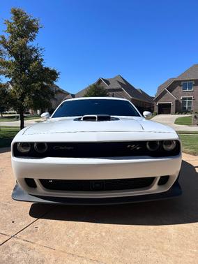 White 2023 Dodge Challenger R/T Scat Pack Widebody