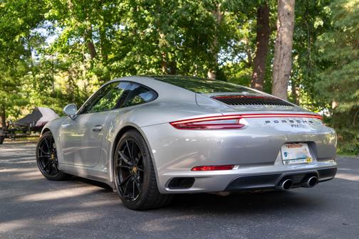2017 Porsche 911 911 Carrera 4S