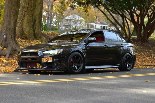 Photo 2 of 12 of 2014 Mitsubishi Lancer Evolution MR