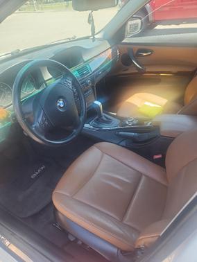 White 2011 BMW 328 i xDrive