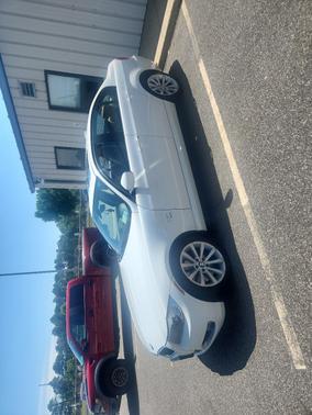 White 2011 BMW 328 i xDrive