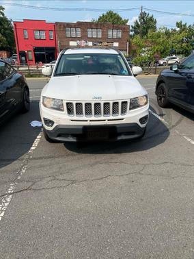 White 2016 Jeep Compass Latitude