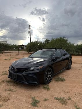 Black 2023 Toyota Camry SE