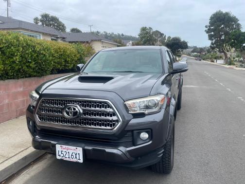 2016 Toyota Tacoma TRD Sport