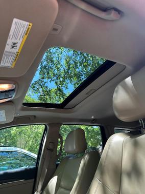 White 2017 Jeep Grand Cherokee Limited