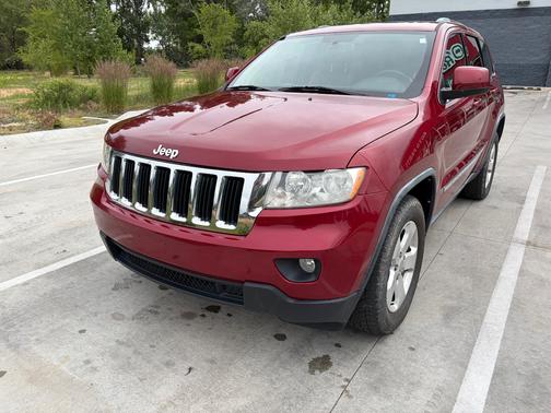 Red 2012 Jeep Grand Cherokee Laredo