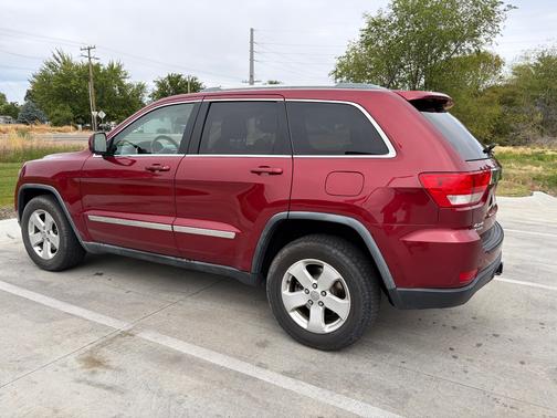 Red 2012 Jeep Grand Cherokee Laredo