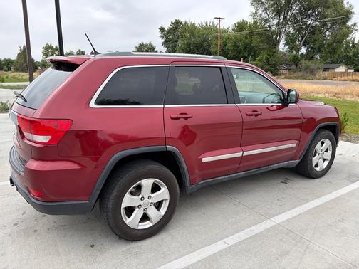 Red 2012 Jeep Grand Cherokee Laredo