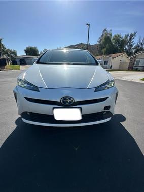 2022 Toyota Prius XLE