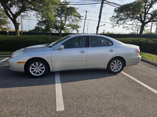 2002 Lexus ES 300 Base