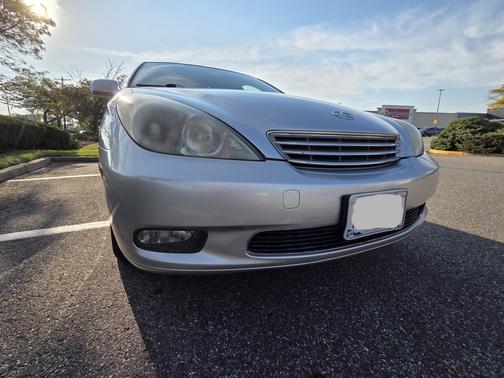 Silver 2002 Lexus ES 300 Base