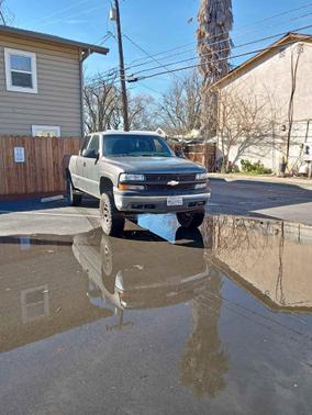 Photo 1 of 3 of 2000 Chevrolet Silverado 1500 LS Extended Cab