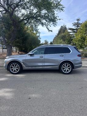 Gray 2026 BMW X7 xDrive40i