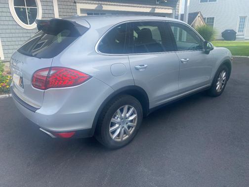 Silver 2012 Porsche Cayenne Cayenne