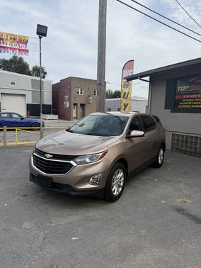 Gold 2019 Chevrolet Equinox 1LT
