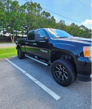 Black 2012 GMC Sierra 2500 Denali