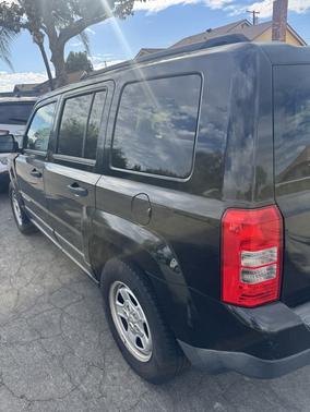 Black 2014 Jeep Patriot Sport