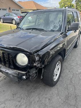 Black 2014 Jeep Patriot Sport