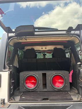 White 2017 Jeep Wrangler Unlimited Sport