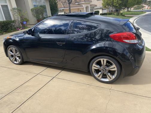 2012 Hyundai Veloster Base