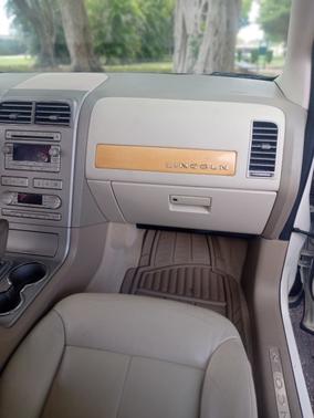 White 2007 Lincoln MKX Base