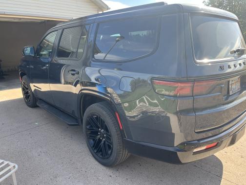 2023 Jeep Wagoneer Series II Carbide