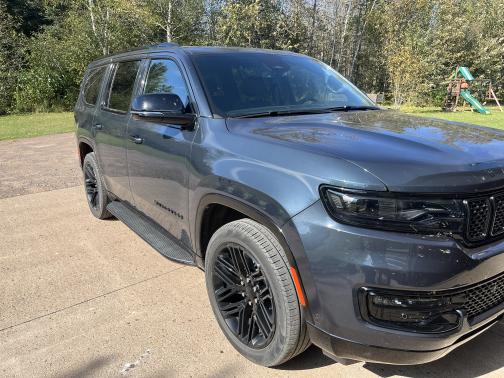 2023 Jeep Wagoneer Series II Carbide