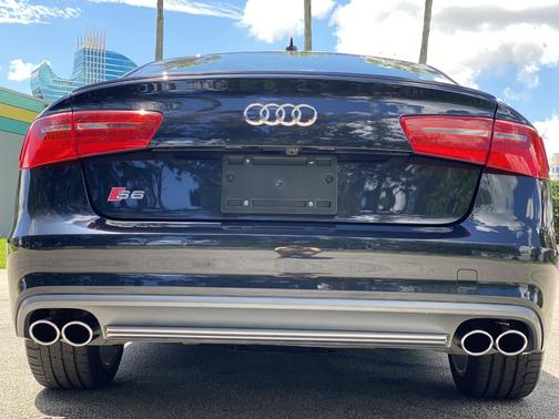2013 Audi S6 4.0T Prestige