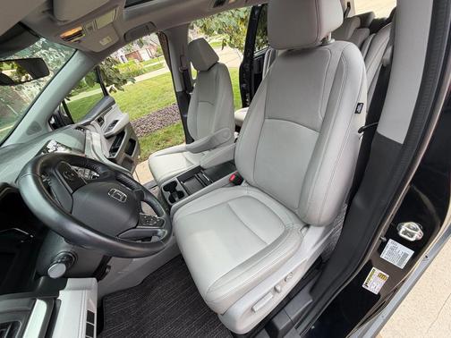 Black 2021 Honda Odyssey EX-L