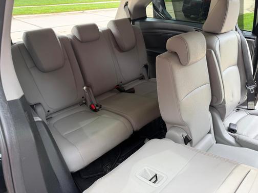 Black 2021 Honda Odyssey EX-L