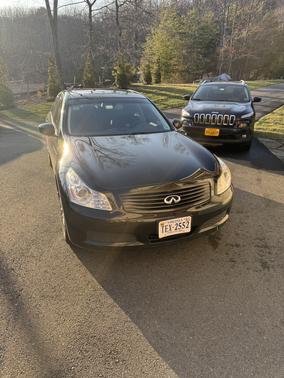Black 2009 INFINITI G37 x