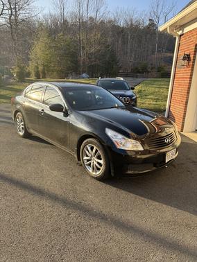 Black 2009 INFINITI G37 x