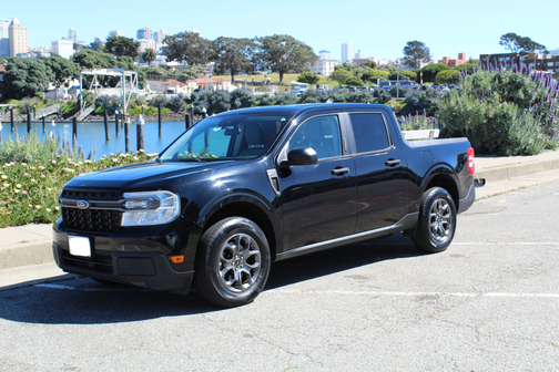 Black 2022 Ford Maverick XLT