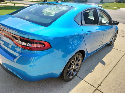 Blue 2015 Dodge Dart SE