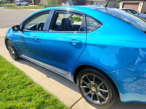 Blue 2015 Dodge Dart SE