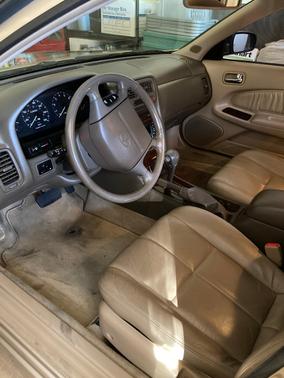 Beige 1997 INFINITI I30 Touring