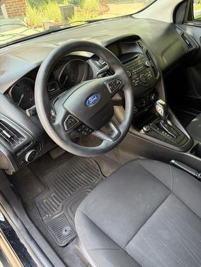 Black 2016 Ford Focus SE