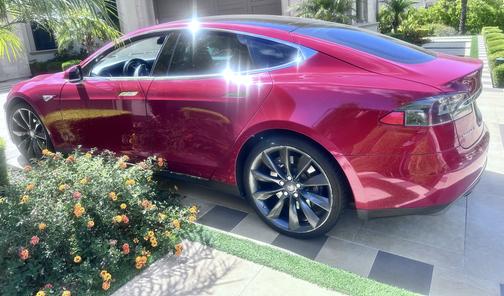 2014 Tesla Model S 85