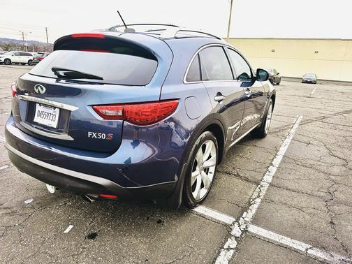 2009 INFINITI FX50 Base