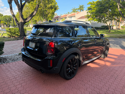 Black 2024 MINI Countryman Cooper S