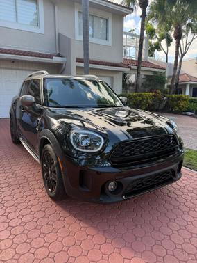 Black 2024 MINI Countryman Cooper S