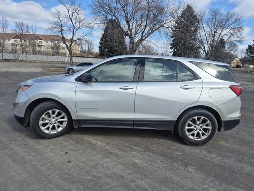 Silver 2019 Chevrolet Equinox LS