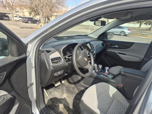 Silver 2019 Chevrolet Equinox LS