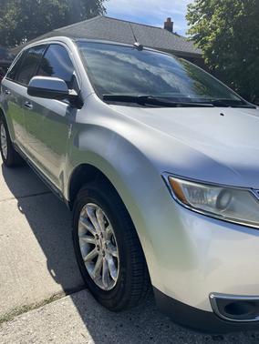 Silver 2011 Lincoln MKX Base