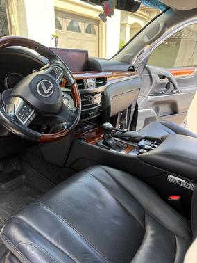 Gray 2018 Lexus LX 570 Three-Row