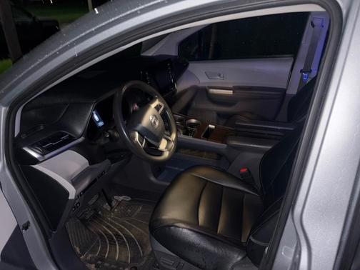 Silver 2021 Toyota Sienna LE 8 Passenger